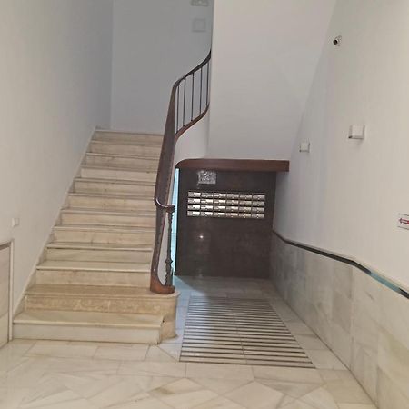 Chic Casa Cathedral At Calle Fresca 2-Bedroom Apartment In Malaga City Center Málaga Exterior foto