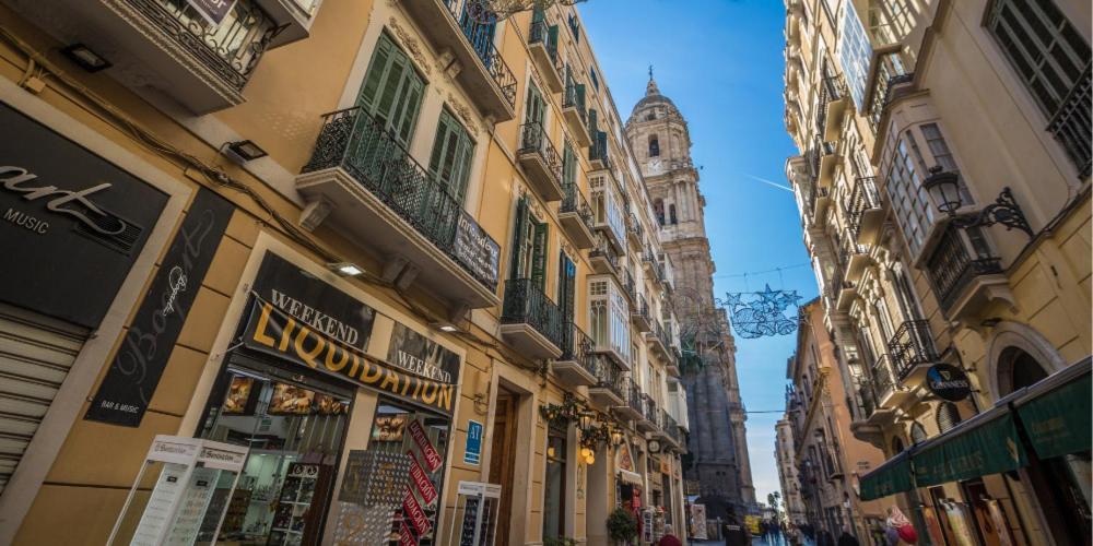 Chic Casa Cathedral At Calle Fresca 2-Bedroom Apartment In Malaga City Center Málaga Exterior foto